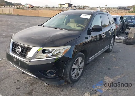 2014 Nissan Pathfinder Platinum из США, поврежденный, VIN 5N1AR2MN3EC666265